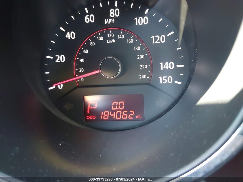 2011 Kia Sorento Lx V6 VIN: 5XYKTDA20BG165809 Lot: 39793293