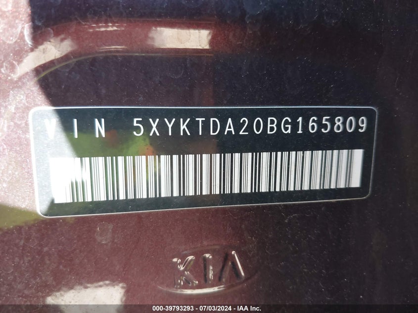 2011 Kia Sorento Lx V6 VIN: 5XYKTDA20BG165809 Lot: 39793293