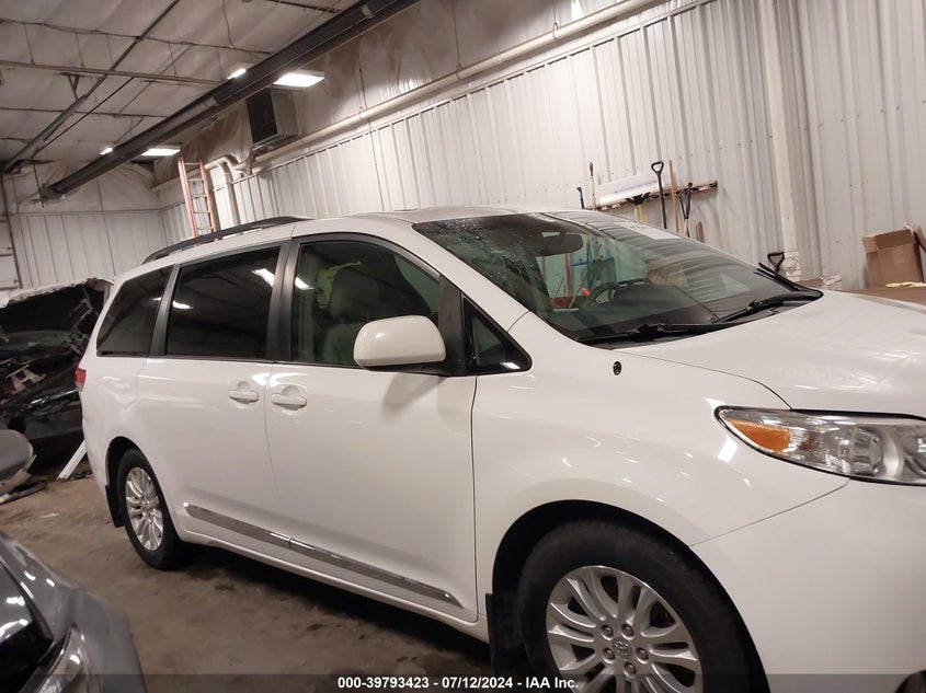2012 Toyota Sienna Xle V6 8 Passenger VIN: 5TDYK3DC3CS212959 Lot: 39793423