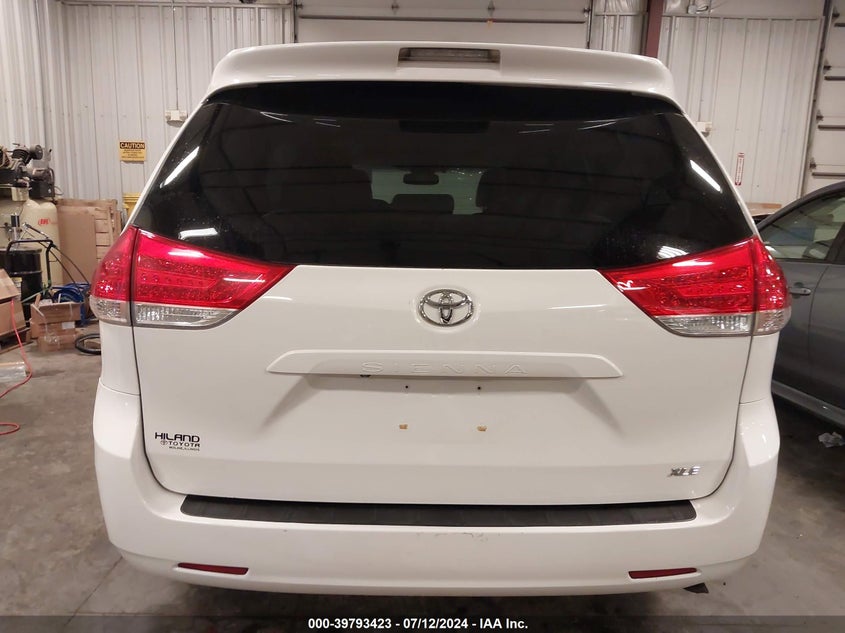 2012 Toyota Sienna Xle V6 8 Passenger VIN: 5TDYK3DC3CS212959 Lot: 39793423