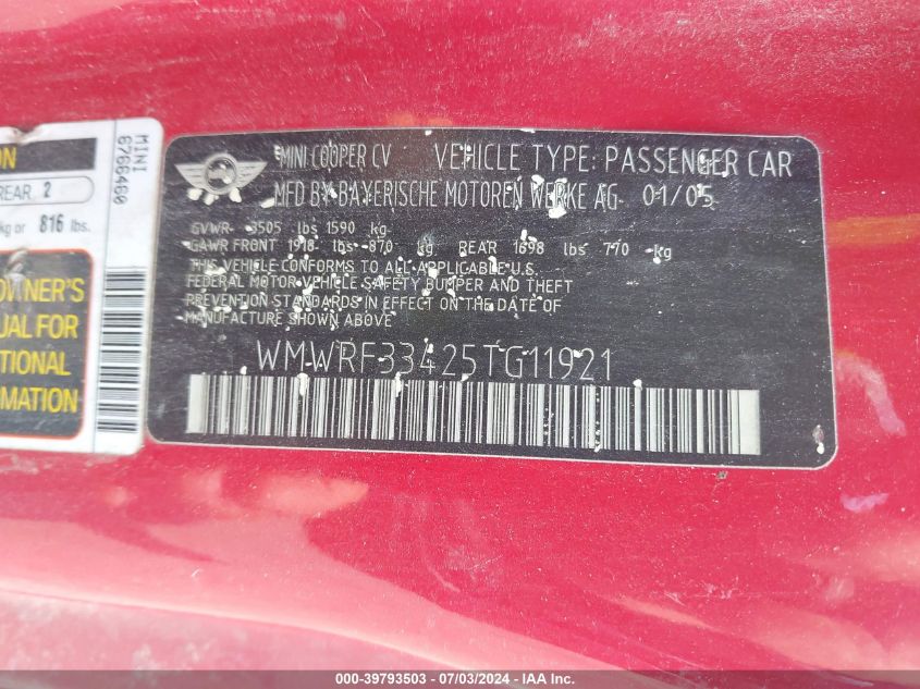 2005 Mini Cooper VIN: WMWRF33425TG11921 Lot: 39793503