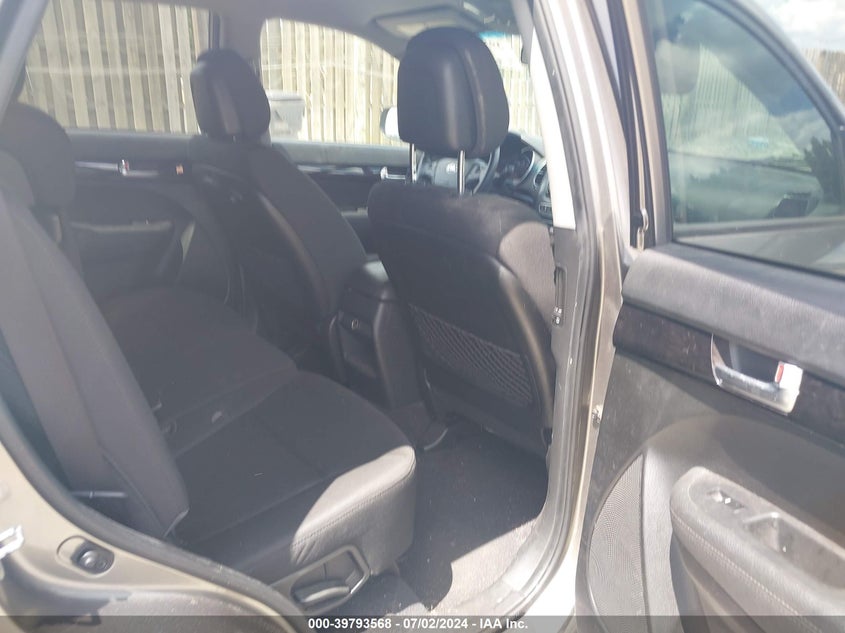 2014 Kia Sorento Lx VIN: 5XYKT3A60EG506837 Lot: 39793568