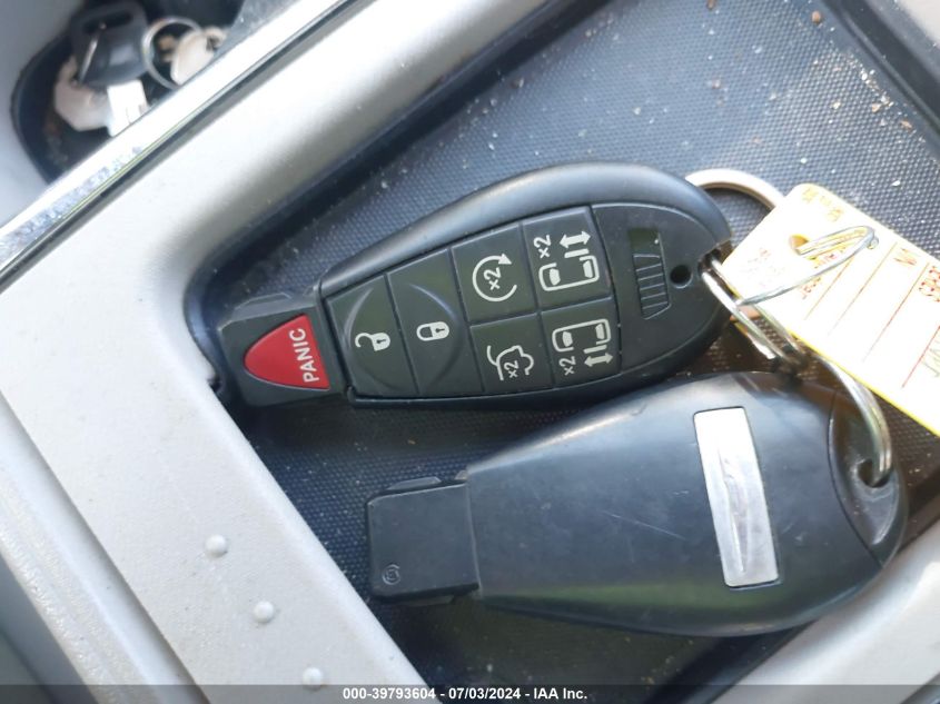 2011 Chrysler Town & Country Touring VIN: 2A4RR5DG7BR800332 Lot: 39793604