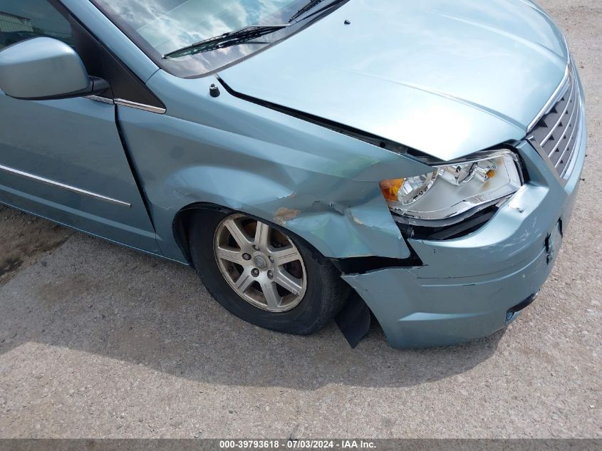 2009 Chrysler Town & Country Touring VIN: 2A8HR54179R558142 Lot: 39793618