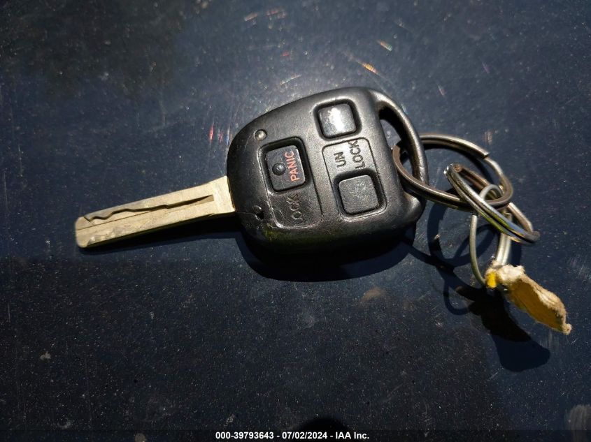 2003 Lexus Es 300 VIN: JTHBF30G636012210 Lot: 39793643