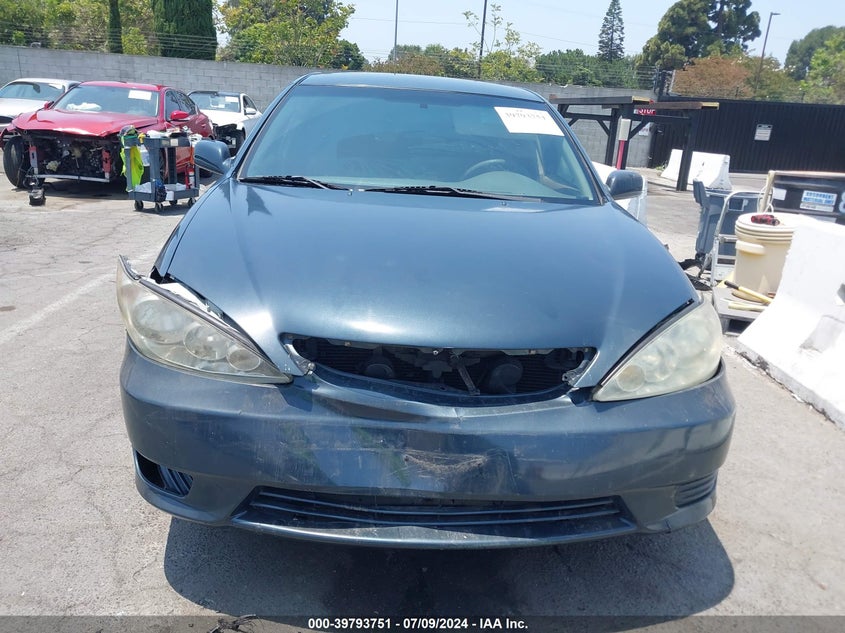 2005 Toyota Camry Le VIN: 4T1BE32K25U022636 Lot: 39793751