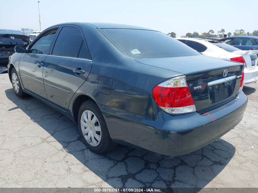 4T1BE32K25U022636 2005 TOYOTA CAMRY photo no. 3