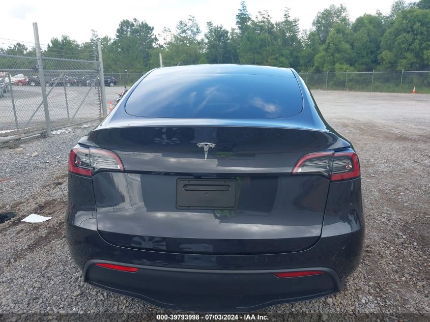 2024 Tesla Model Y Long Range/Rwd VIN: 7SAYGDED0RF096263 Lot: 39793998