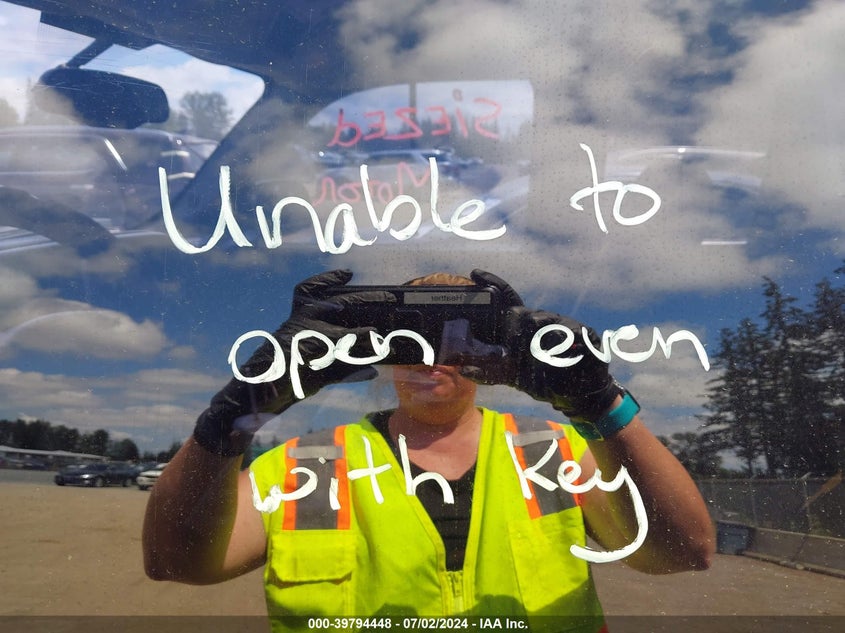 2006 Chevrolet Silverado 1500 Lt2 VIN: 1GCEC19T96Z141055 Lot: 39794448