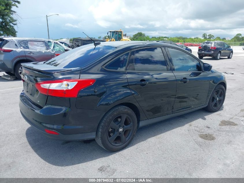 1FAHP3F26CL276152 | 2012 FORD FOCUS