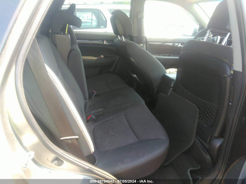 2011 Kia Sorento Lx V6 VIN: 5XYKTDA27BG176855 Lot: 39794542