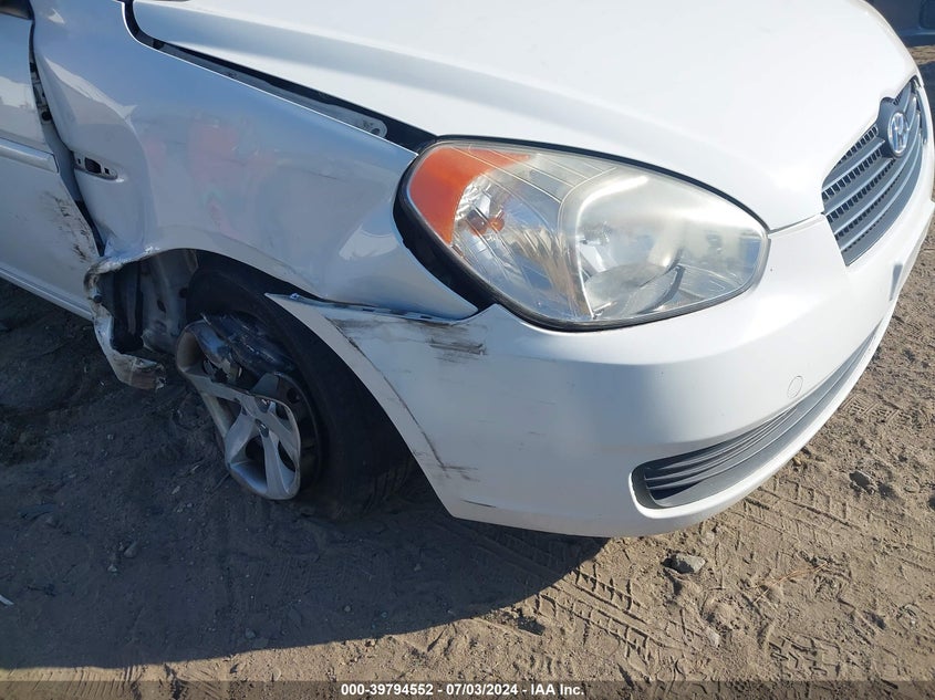 2010 Hyundai Accent Gls VIN: KMHCN4AC8AU443923 Lot: 39794552