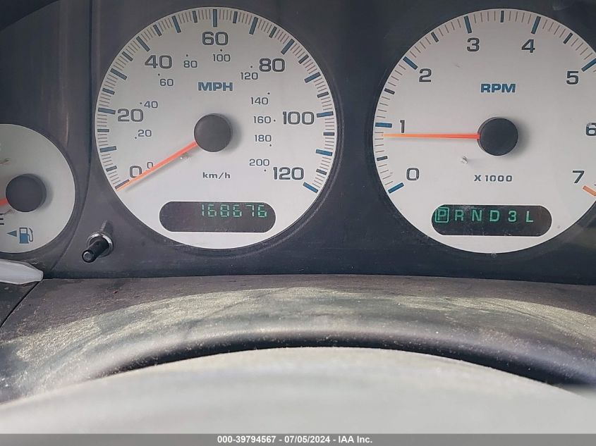 2002 Dodge Grand Caravan Sport VIN: 2B4GP44R32R521147 Lot: 39794567