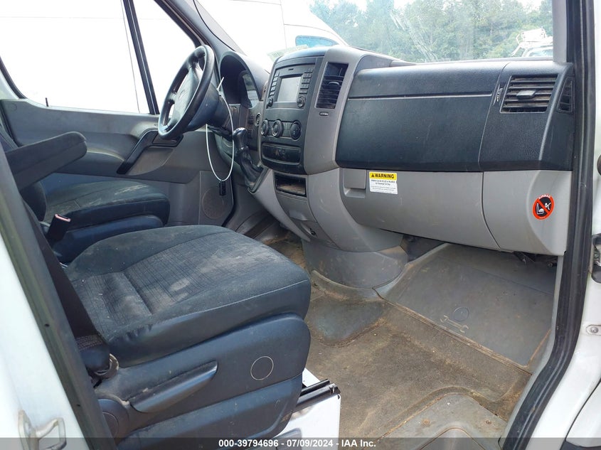 2014 Mercedes-Benz Sprinter 2500 High Roof VIN: WD3PE8DC8E5892411 Lot: 39794696