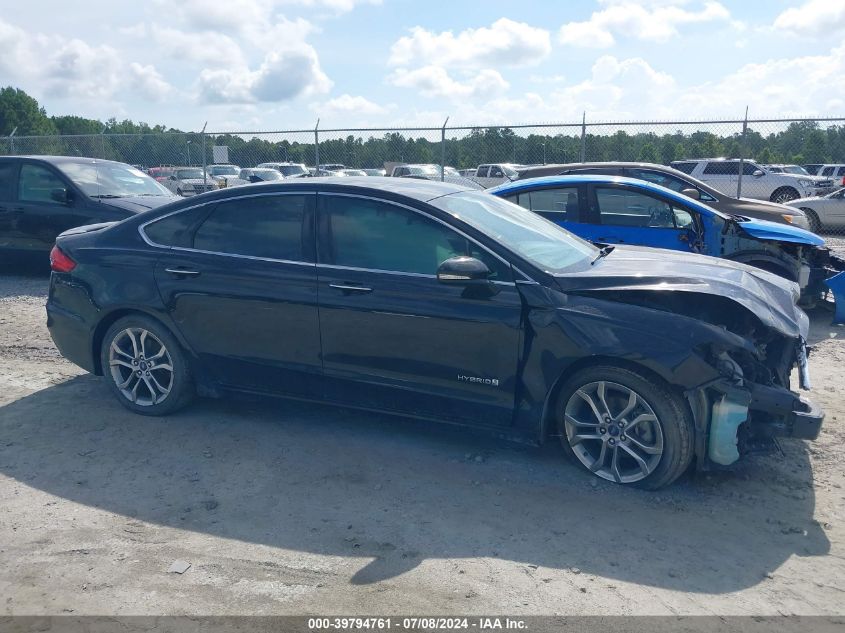 2019 Ford Fusion Hybrid Titanium VIN: 3FA6P0RU4KR110022 Lot: 39794761