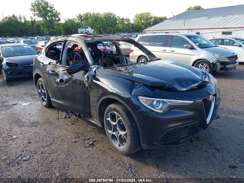 ZASFAKPN8J7B84513 2018 ALFA ROMEO STELVIO - Image 1