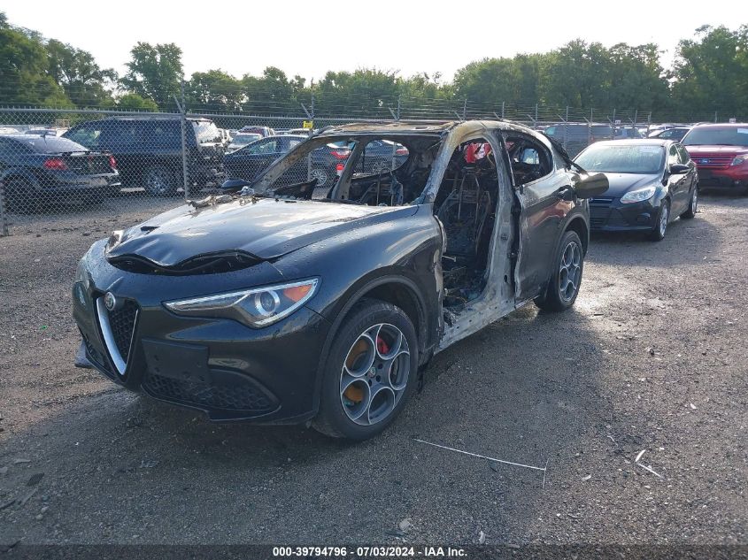 ZASFAKPN8J7B84513 2018 ALFA ROMEO STELVIO - Image 2