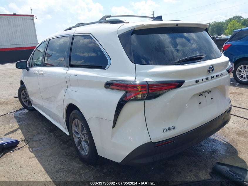 2021 TOYOTA SIENNA 2.5L I-4 DI, DOHC, V(VIN: 5TDKRKEC5MS057360