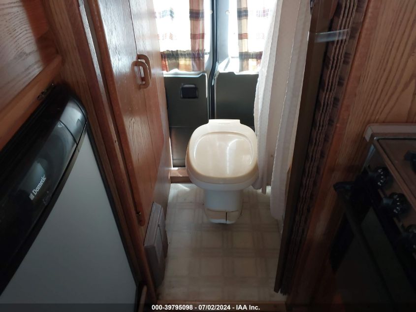 1992 Ford Econoline E350 Super Duty Van VIN: 1FDJS34G4NHB41472 Lot: 39795098