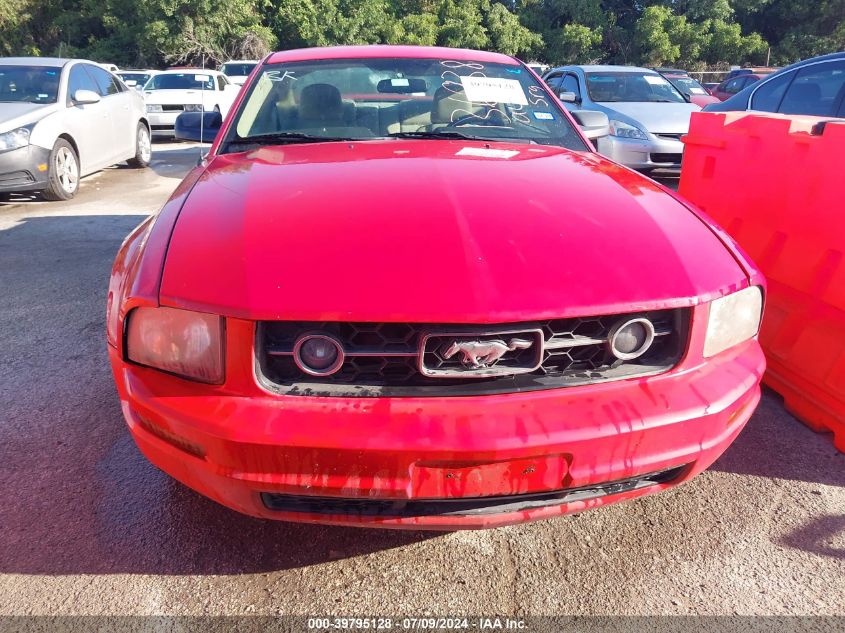 2006 Ford Mustang V6 VIN: 1ZVFT80N965136938 Lot: 39795128