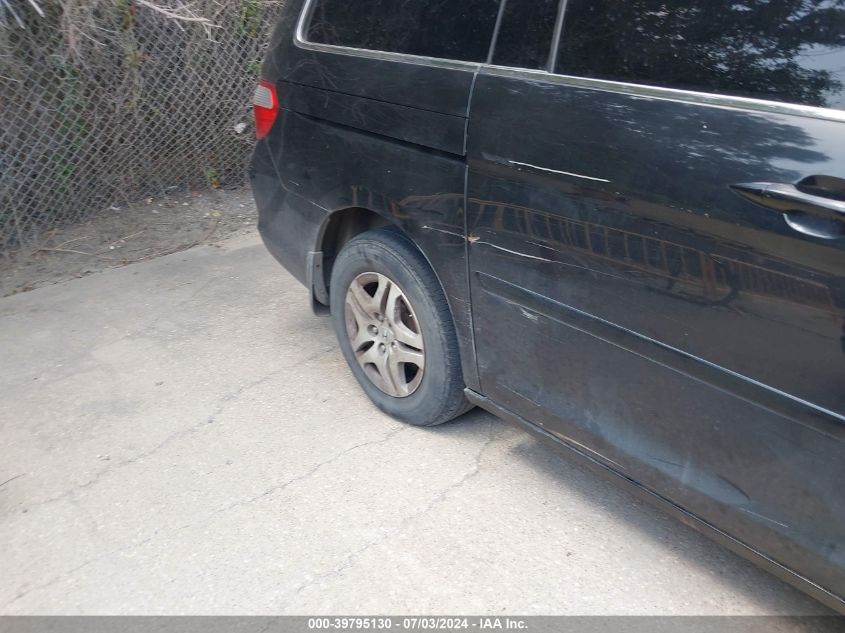 2005 Honda Odyssey Touring VIN: 5FNRL38825B088665 Lot: 39795130