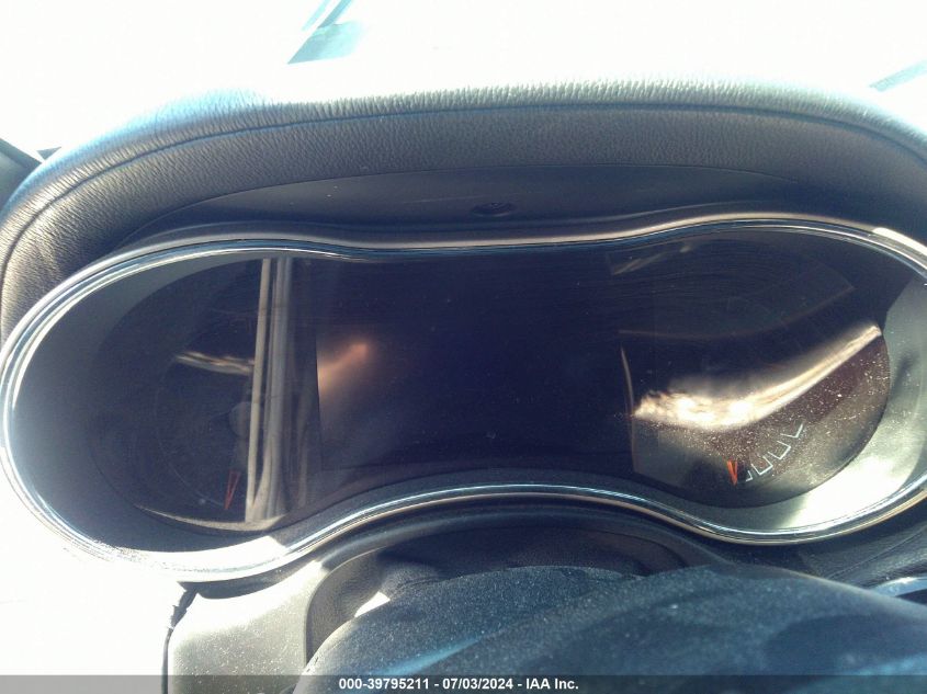 2015 Jeep Grand Cherokee Overland VIN: 1C4RJFCG1FC238317 Lot: 39795211