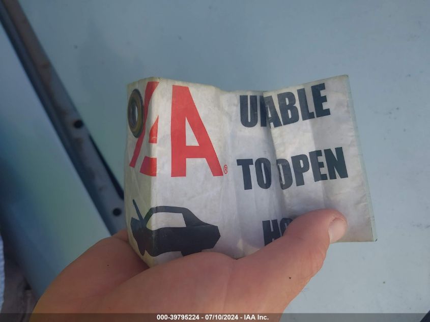 2008 Mercury Grand Marquis Ls VIN: 2MEFM75V98X651554 Lot: 39795224