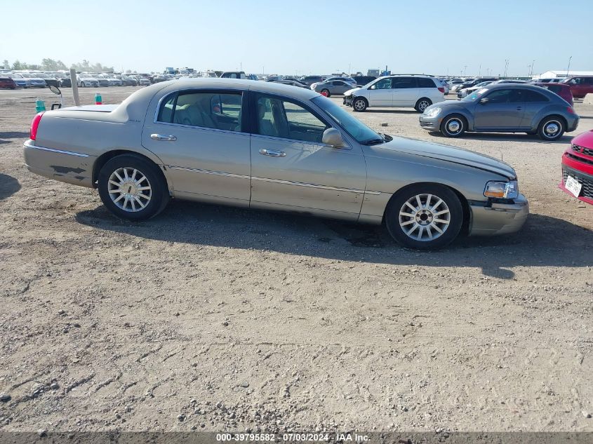 2006 Lincoln Town Car Signature VIN: 1LNHM81W56Y620311 Lot: 39795582