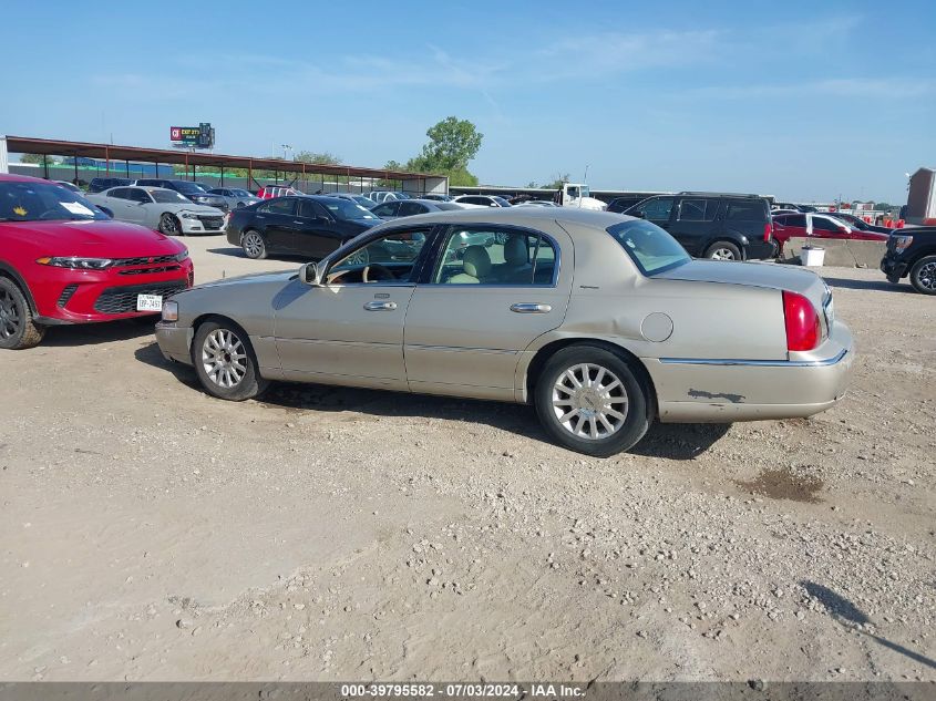 2006 Lincoln Town Car Signature VIN: 1LNHM81W56Y620311 Lot: 39795582