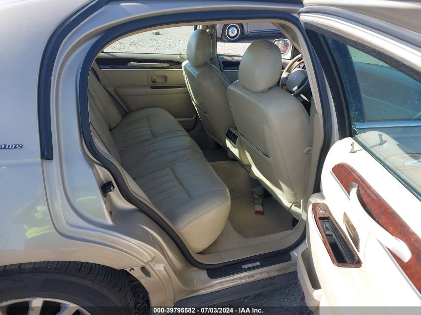 2006 Lincoln Town Car Signature VIN: 1LNHM81W56Y620311 Lot: 39795582