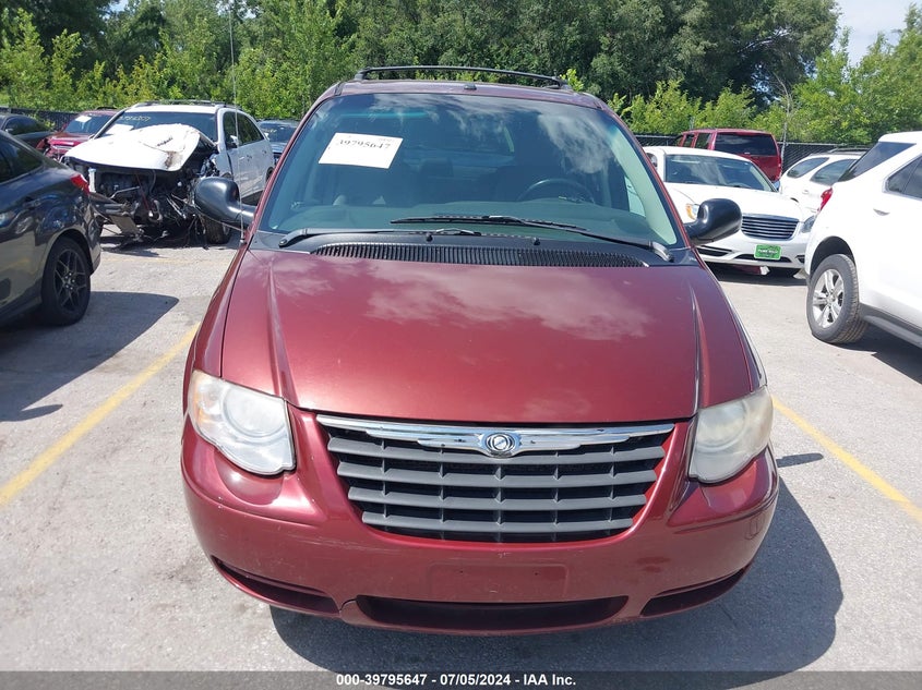 2007 Chrysler Town & Country Touring VIN: 2A4GP54L47R124326 Lot: 39795647