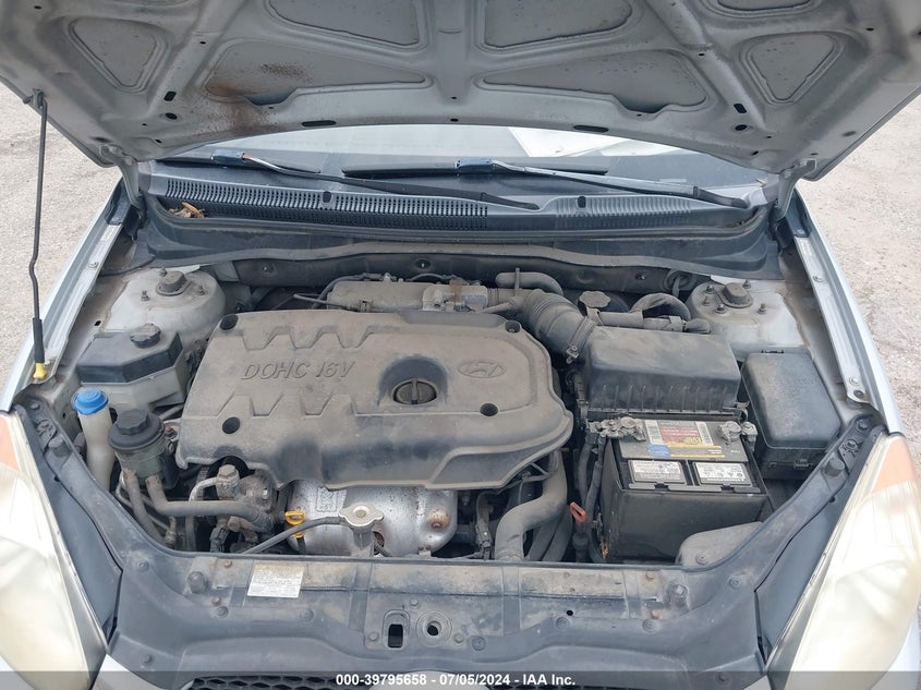 2008 Hyundai Accent Gs VIN: KMHCM36C58U076804 Lot: 39795658