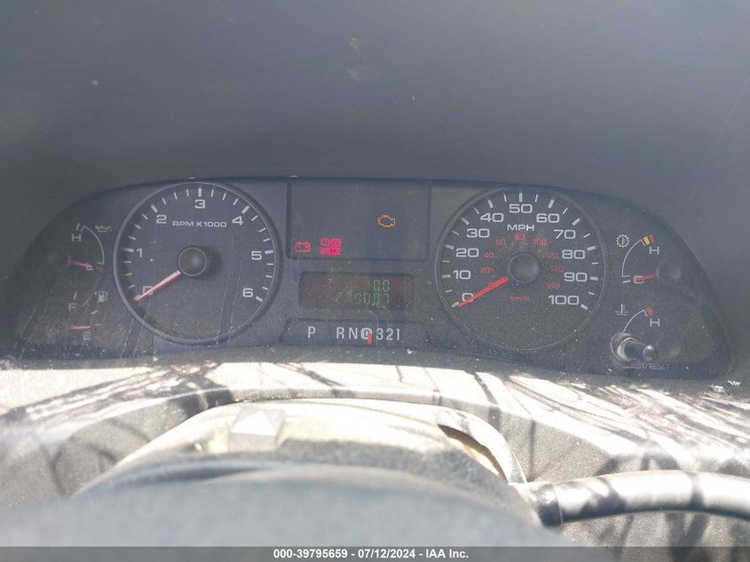 2005 Ford F-250 Lariat/Xl/Xlt VIN: 1FTSX21575ED10988 Lot: 39795659