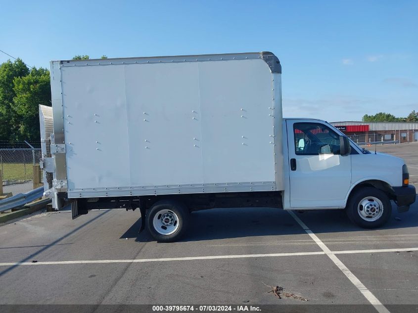 2018 GMC Savana Cutaway G3500 VIN: 1GD07RFP1J1302313 Lot: 39795674