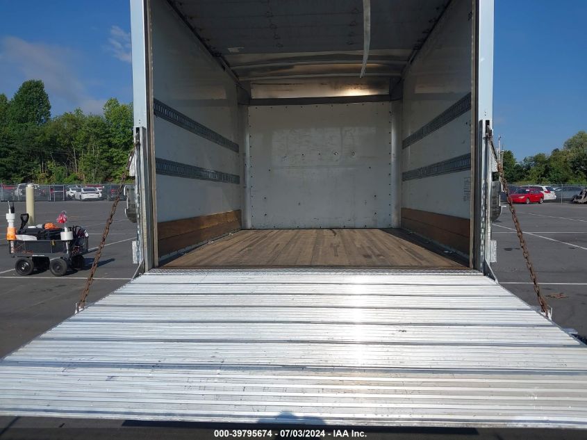 2018 GMC Savana Cutaway G3500 VIN: 1GD07RFP1J1302313 Lot: 39795674