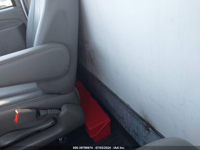 2018 GMC Savana Cutaway G3500 VIN: 1GD07RFP1J1302313 Lot: 39795674