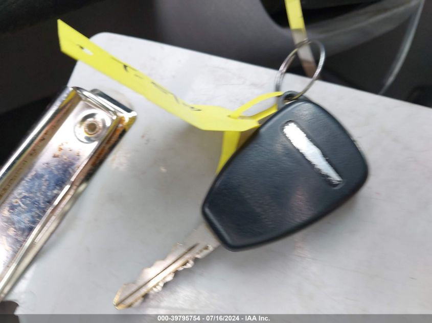 2005 Chrysler Town & Country VIN: 1C4GP45R45B102079 Lot: 39795754