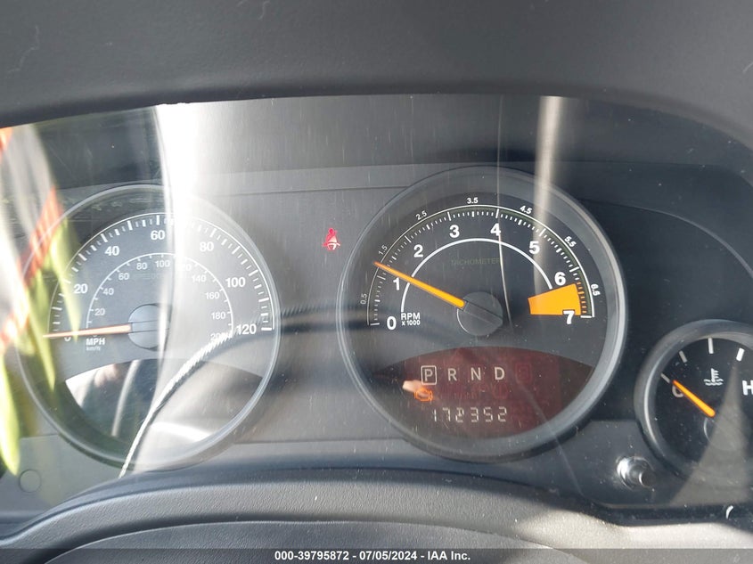 2014 Jeep Compass Sport VIN: 1C4NJCBA3ED843345 Lot: 39795872