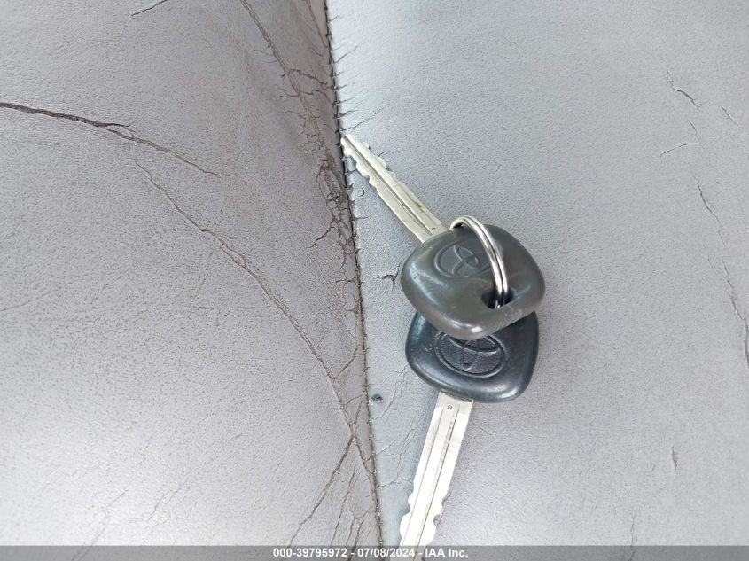 2005 Toyota Sequoia Sr5 V8 VIN: 5TDBT44A25S253500 Lot: 39795972