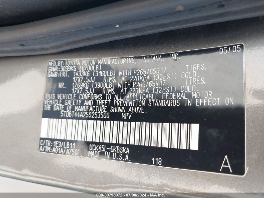 2005 Toyota Sequoia Sr5 V8 VIN: 5TDBT44A25S253500 Lot: 39795972
