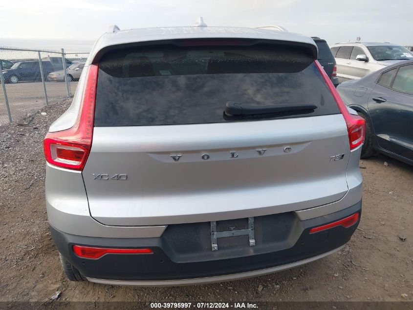 2019 Volvo Xc40 T5 Momentum VIN: YV4162UK1K2131372 Lot: 39795997