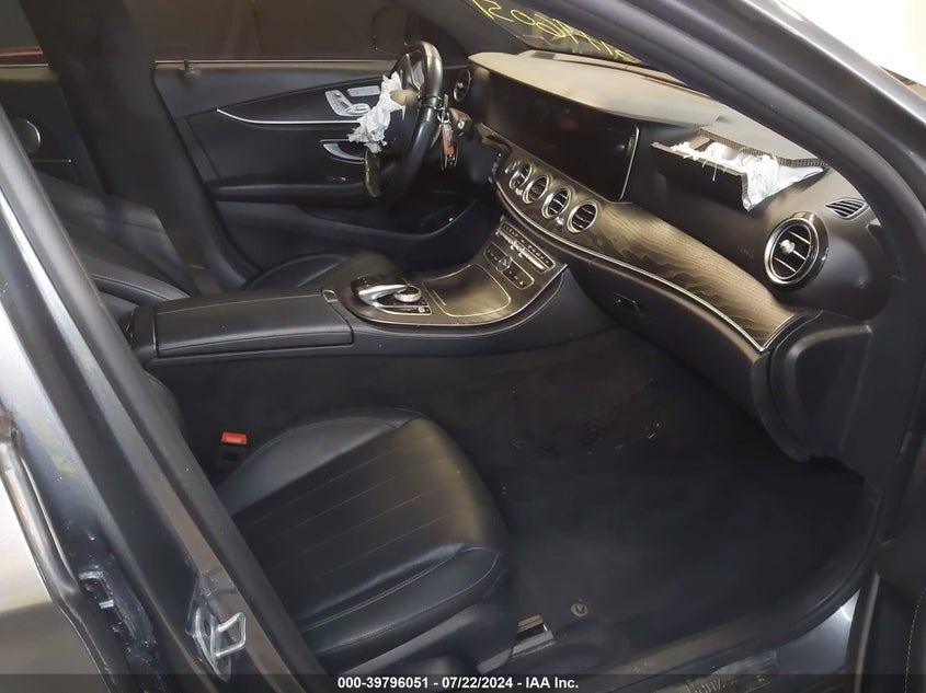 VIN W1KZF8EB5LA810260 2020 MERCEDES-BENZ E 350 4MATIC