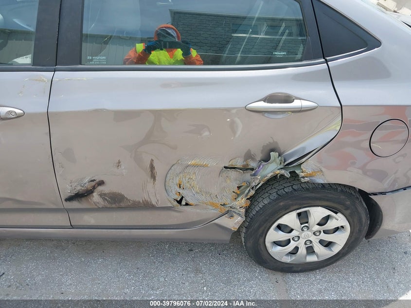 2017 Hyundai Accent Se VIN: KMHCT4AE6HU357477 Lot: 39796076