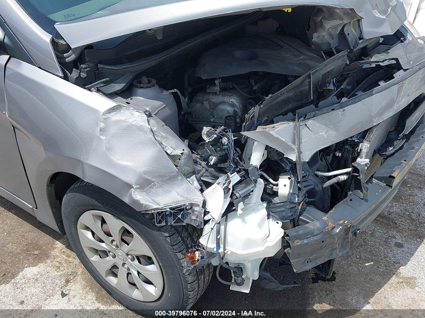 2017 Hyundai Accent Se VIN: KMHCT4AE6HU357477 Lot: 39796076