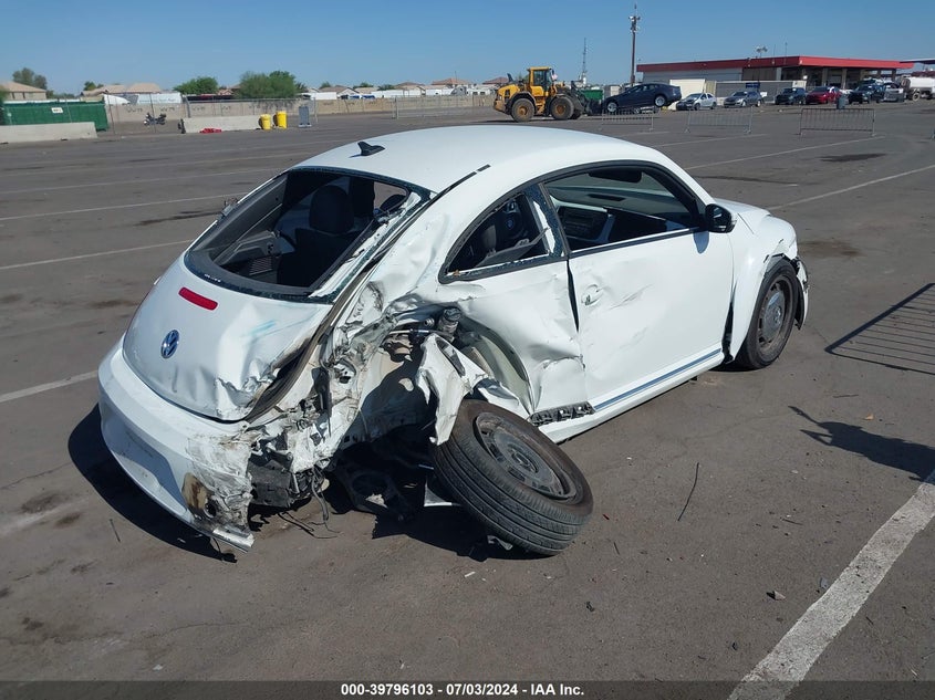 2014 VOLKSWAGEN BEETLE 1.8T - 3VWJ17AT5EM639141