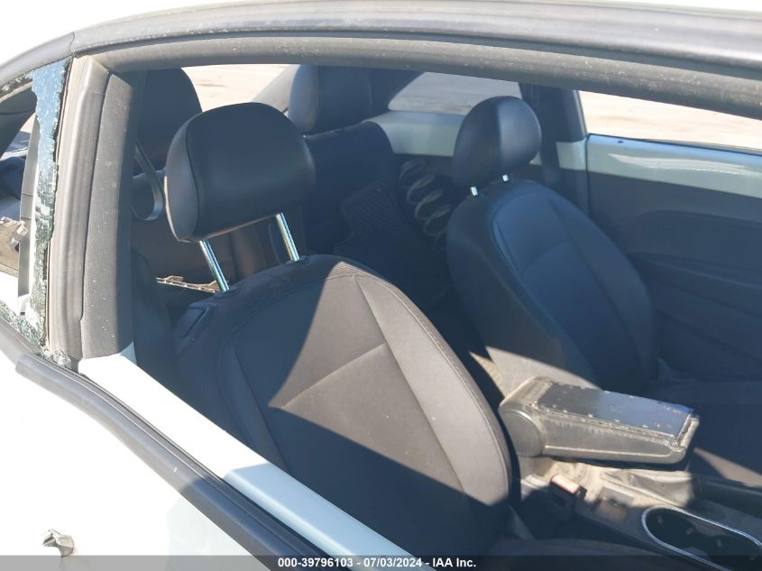2014 VOLKSWAGEN BEETLE 1.8T - 3VWJ17AT5EM639141