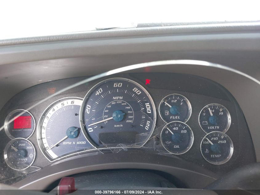 2002 Cadillac Escalade Standard VIN: 1GYEK63N22R157953 Lot: 39796166