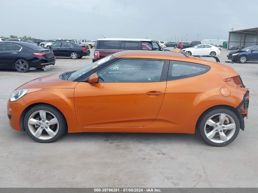 2013 Hyundai Veloster Base W/Black VIN: KMHTC6AD0DU087496 Lot: 39796281
