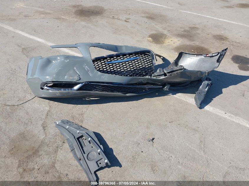 2019 Chrysler 300 300S Awd VIN: 2C3CCAGG1KH531045 Lot: 39796365