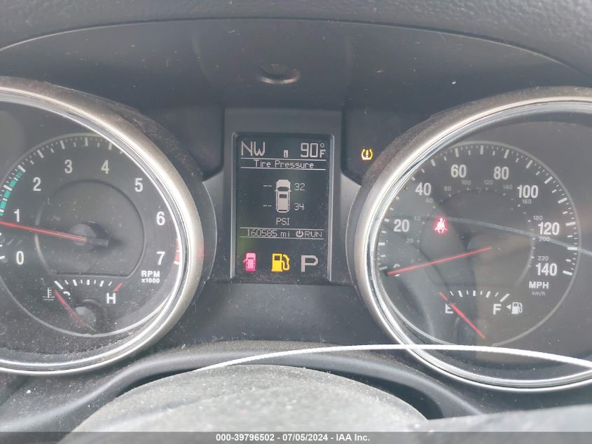 2011 Jeep Grand Cherokee Laredo VIN: 1J4RR4GG3BC590701 Lot: 39796502